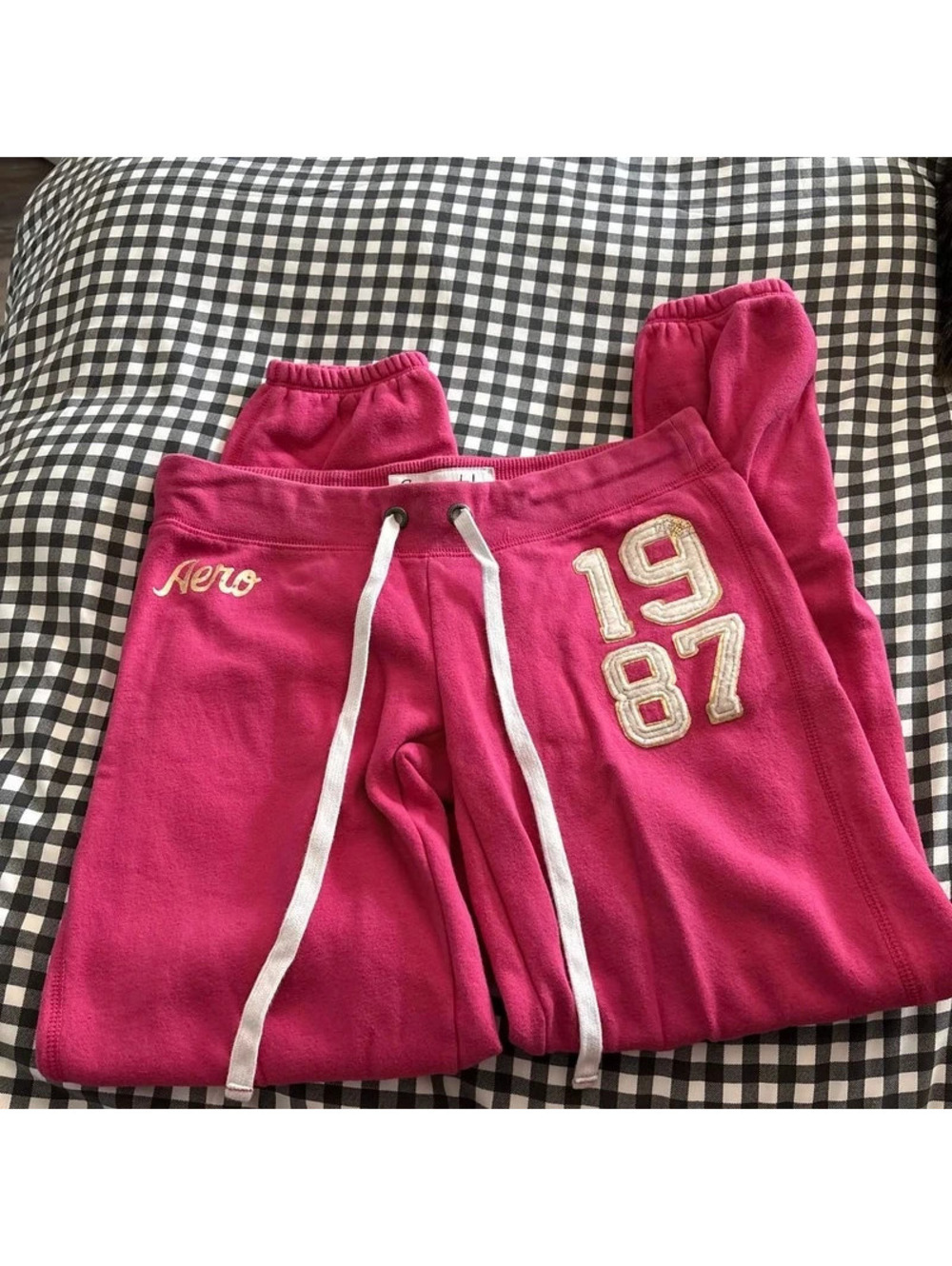 hot pink aeropostale joggers
